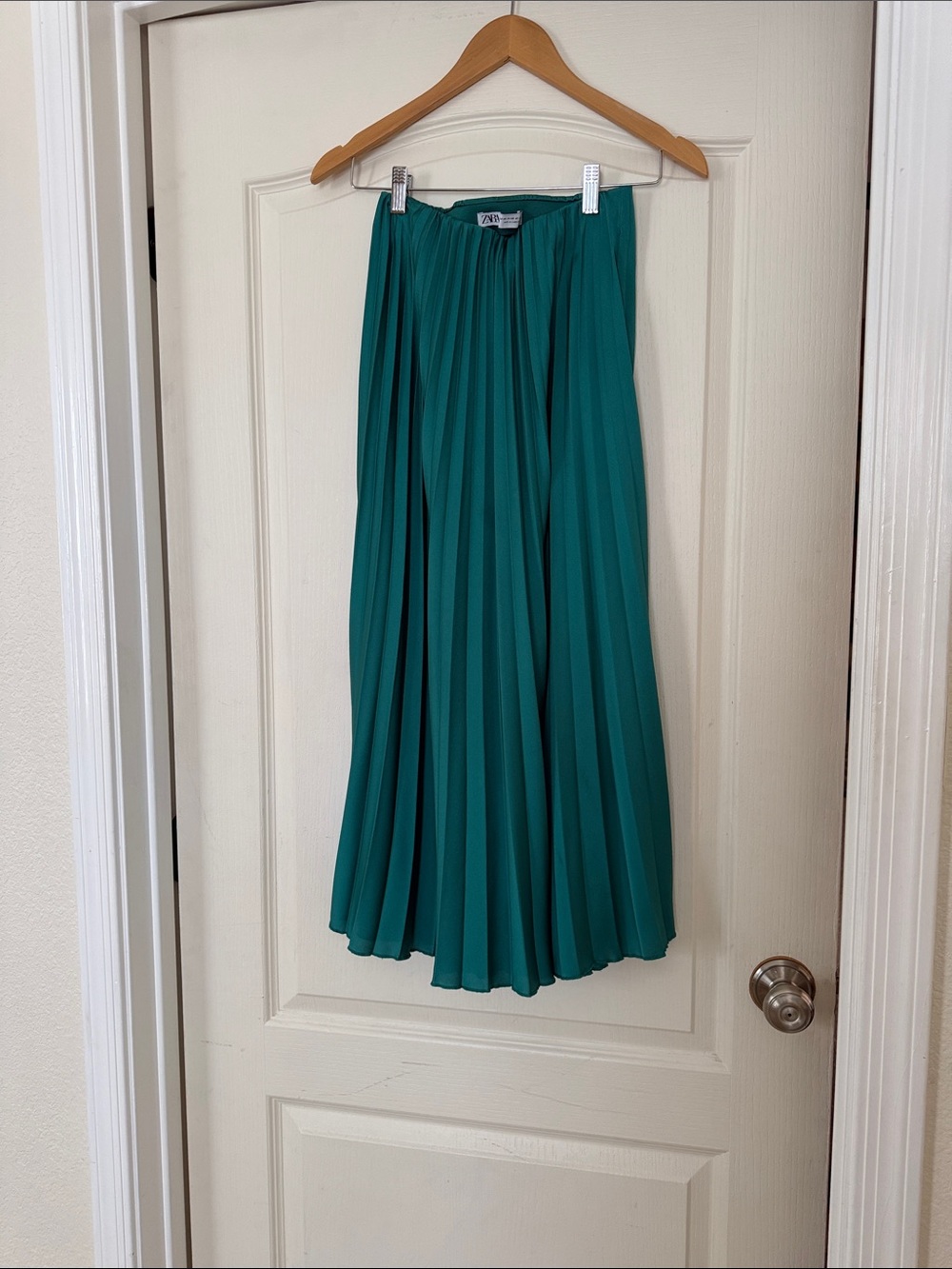 Zara Teal Pleated Midi Skirt